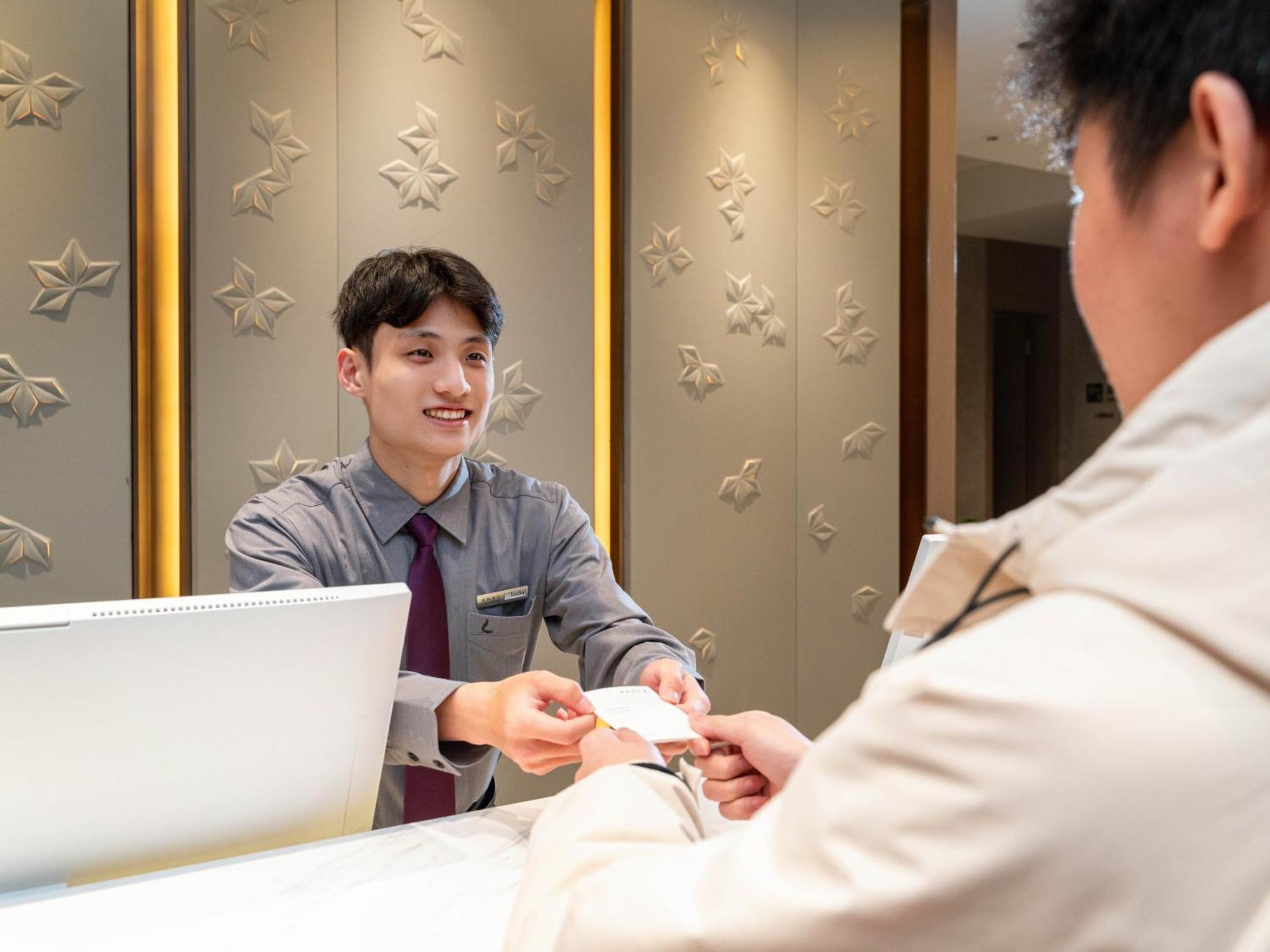 Lavande International Hotel Guangzhou Us Consulate General Guangzhou Grandview Plaza Branch - Free Shuttle Bus To Canton Fair Complex During Canton Fair Period & Free Vpn Internet Access Eksteriør billede